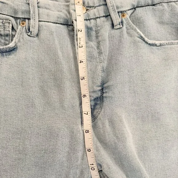 Good American Good Classic Jeans | Light Wash | Raw Hem | Size 10/30 - Picture 5 of 9